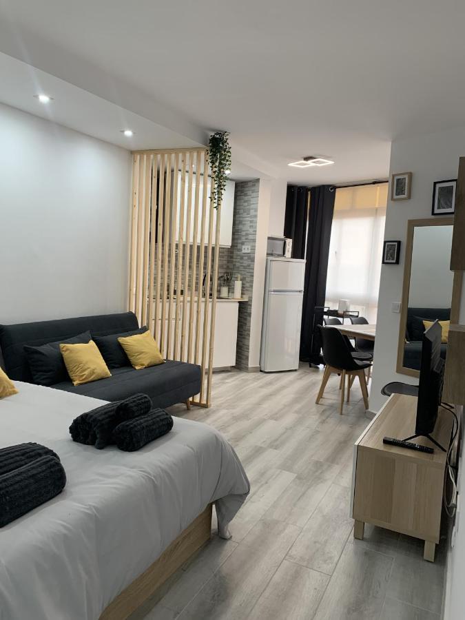 Precioso Estudio Frente Al Mar Con Piscina Benalmádena Exterior foto