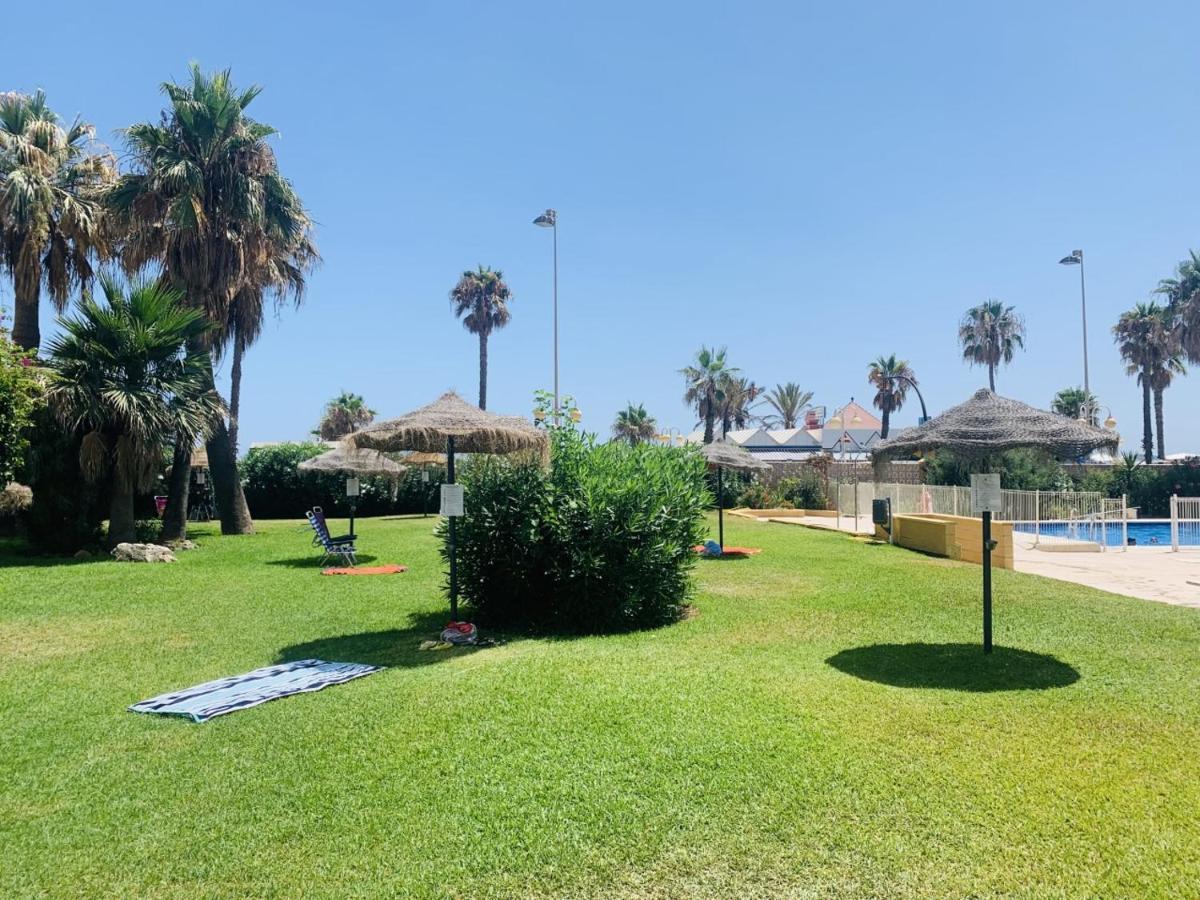 Precioso Estudio Frente Al Mar Con Piscina Benalmádena Exterior foto
